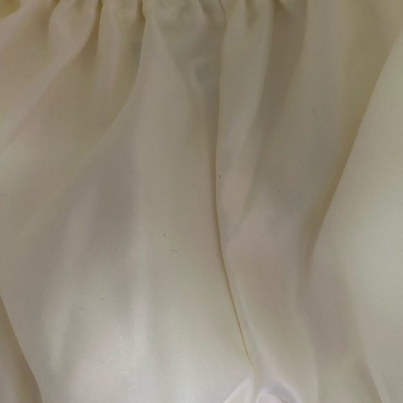 Elegant Red Floral Dress - Picture 4 of 7